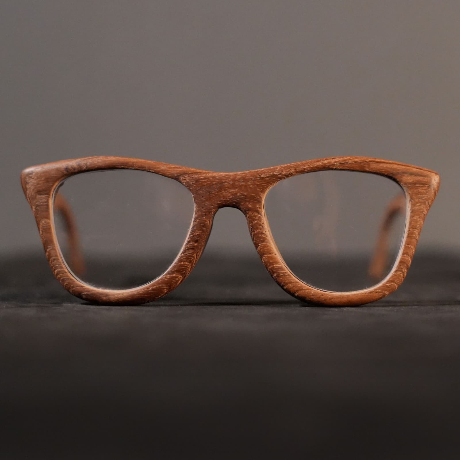Dhan Shalik ( Eyeglass )